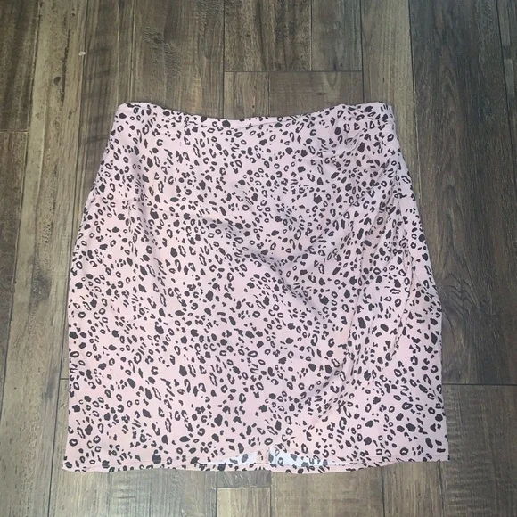 Leopard Print Pink Reformation Jemma Mini Skirt 8 boho classic spring designer - Picture 5 of 8